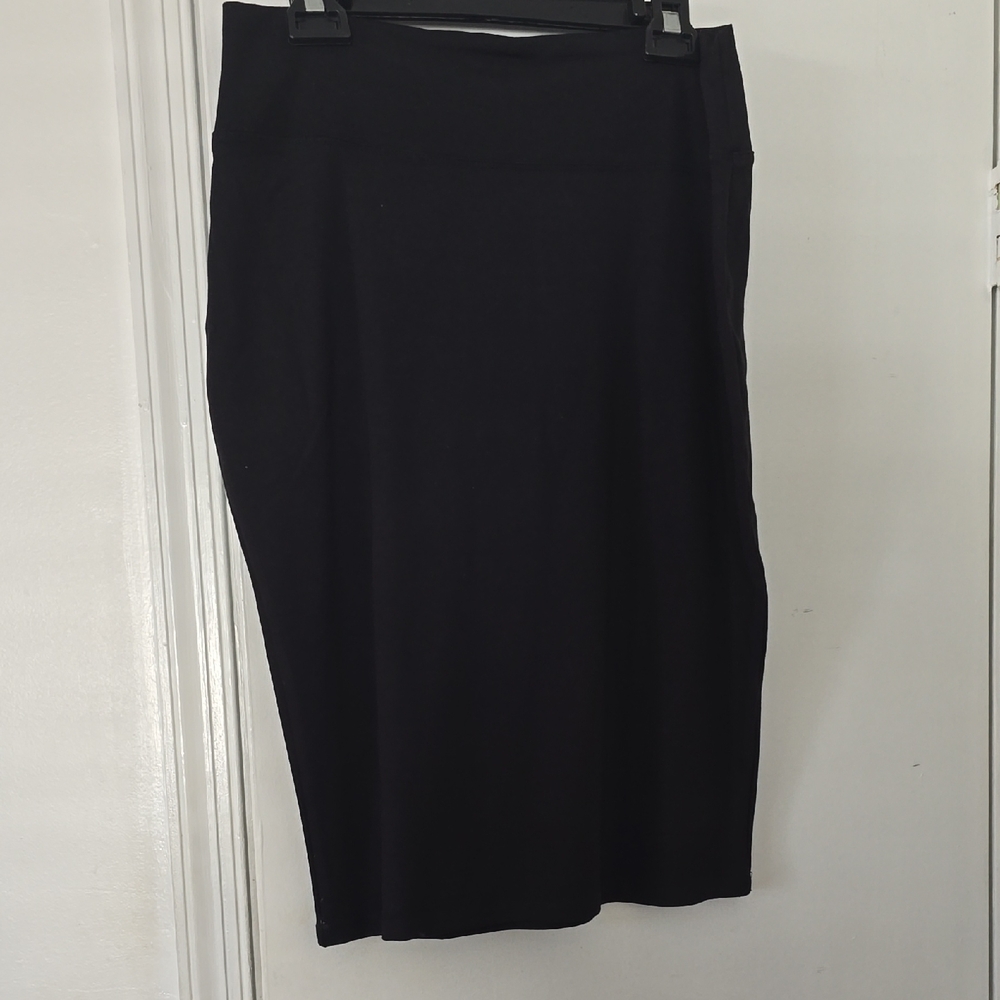 Elegant Black Pencil Skirt